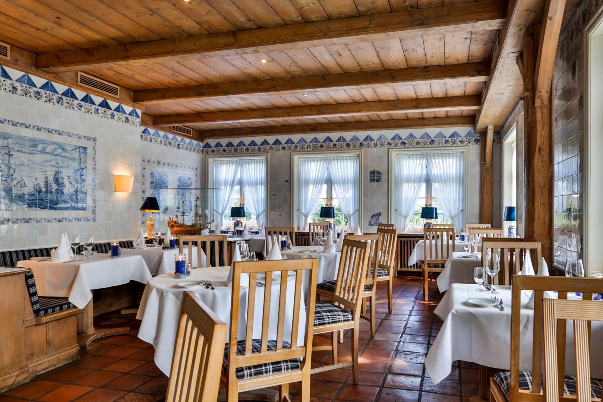 Und Restaurant Joerg Mueller 4*